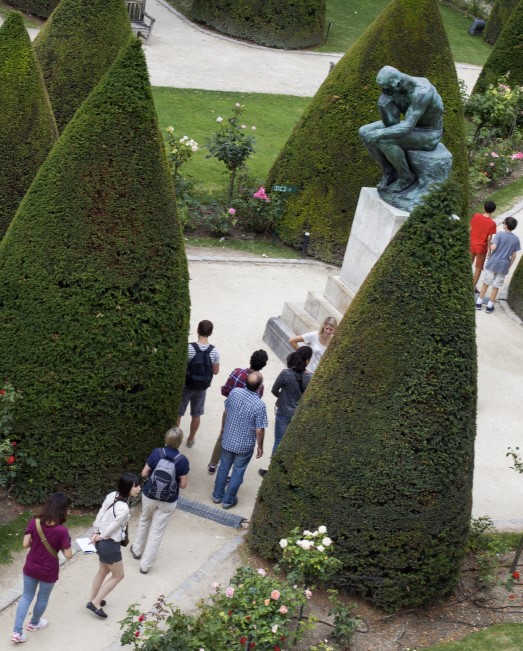 Les visiteurs sont accueillis par les icônes de Rodin
